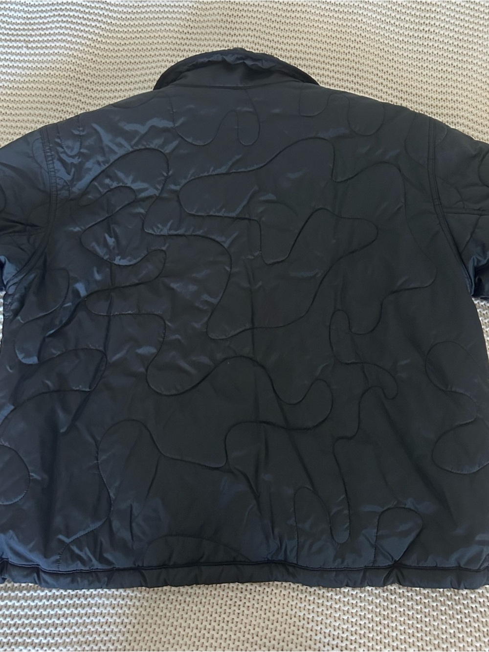 Lululemon Pullover - Picture 5 of 8
